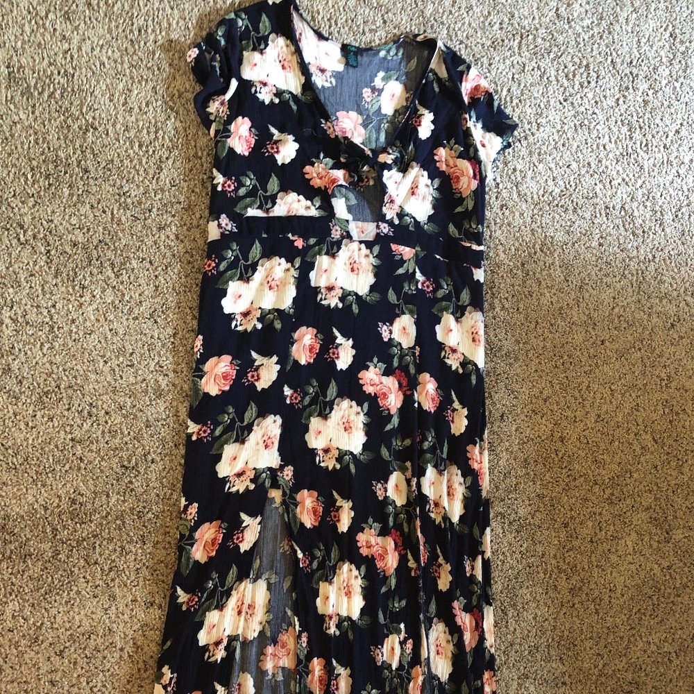 Rue 21 Floral Tie Front Dress